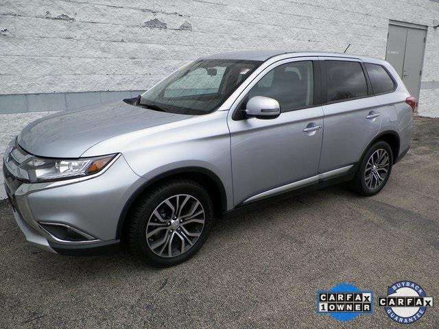 2016 Mitsubishi Outlander SE 4dr SUV